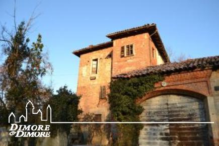 Rustico à restaurer près de Borgomanero