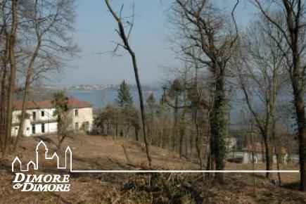 Casale con vista lago di Comabbio