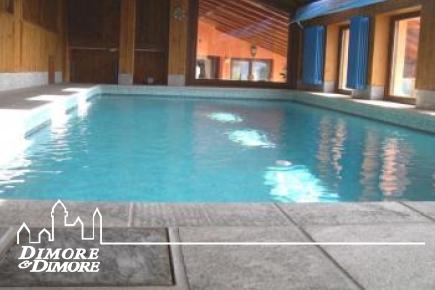 Penthouse in Pallanza mit Innenpool und Blick auf den See