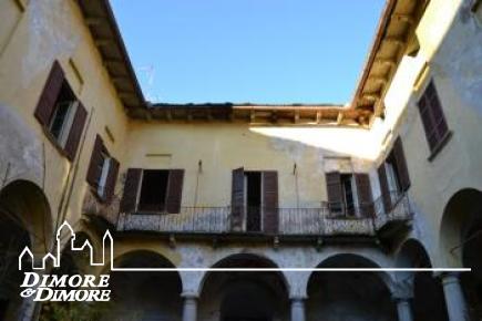 Stable  's time to restore the lake d ' Orta