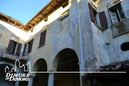 Stable  's time to restore the lake d ' Orta
