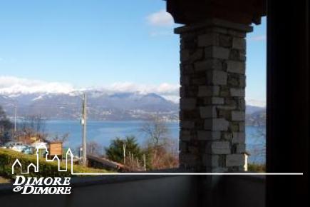 Villa a Oggebbio con vista Lago Maggiore