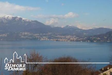 Villa a Oggebbio con vista Lago Maggiore