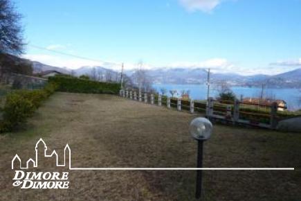 Villa a Oggebbio con vista Lago Maggiore