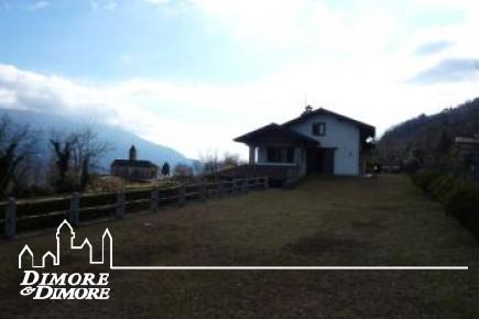 Villa a Oggebbio con vista Lago Maggiore