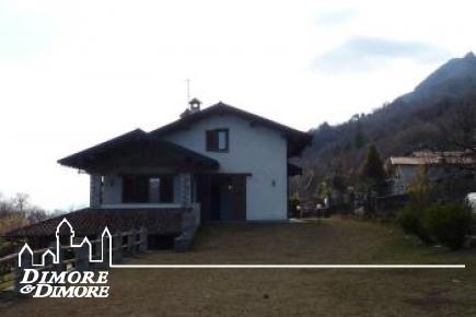 Villa a Oggebbio con vista Lago Maggiore