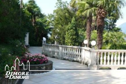 Villa d    'ère de Luino surplombant le Lac Majeur