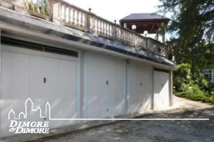 Villa d    'ère de Luino surplombant le Lac Majeur