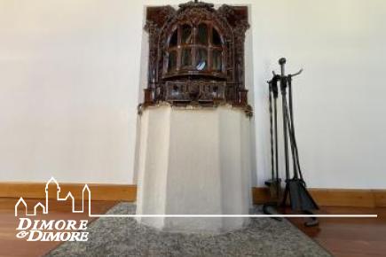Caprezzo proprietà ristrutturata