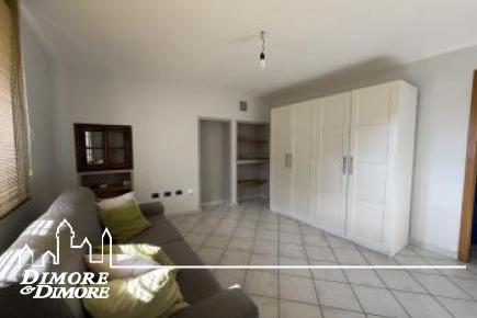 Caprezzo proprietà ristrutturata