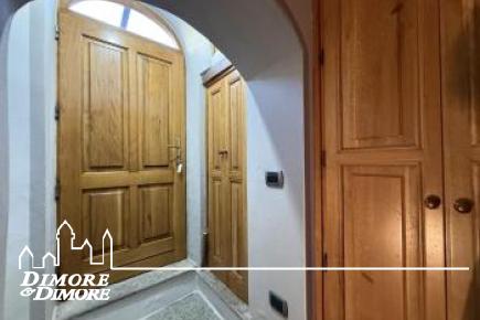 Caprezzo proprietà ristrutturata