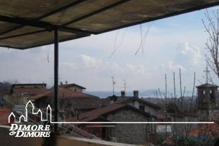 Verbania Casa con jardín y vistas al lago Maggiore