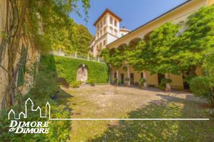 Villa in vendita collinare lago Maggiore