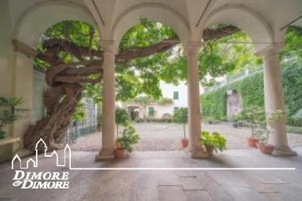 Villa in vendita collinare lago Maggiore