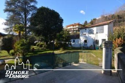 Villa liberty a Verbania Suna