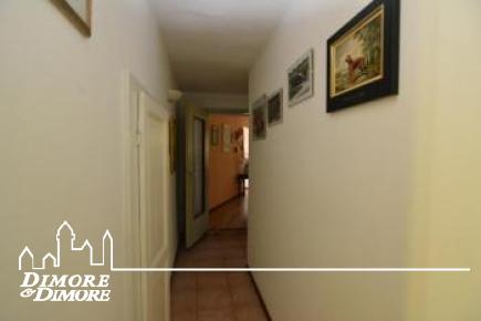 Casa a Miazzina con quattro appartamenti, terreno e vista lago