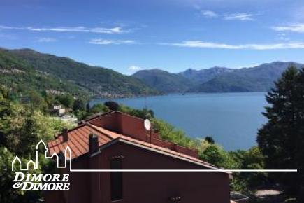 Appartamento con terrazza in vista lago