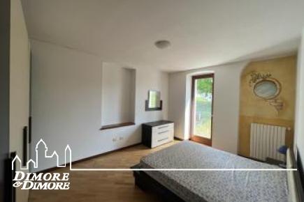 Porzione di casa in stile rustico ristrutturata – Luino, frazione Pianazzo
