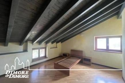 Porzione di casa in stile rustico ristrutturata – Luino, frazione Pianazzo