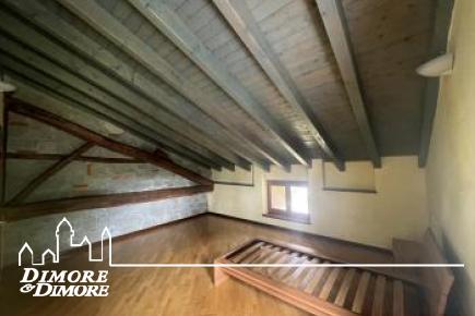 Porzione di casa in stile rustico ristrutturata – Luino, frazione Pianazzo