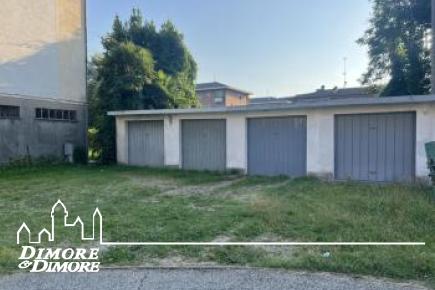 Luminoso quadrilocale da ristrutturare in zona semi-centrale di Luino