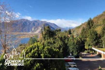 Appartamento a Verbania Suna con vista lago