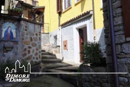 Casa a S. Agata di Cannobio con vista lago
