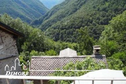 Casa in vendita a Orasso con vista panoramica