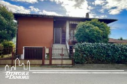 Maccagno Inferiore - Villa singola a 500 metri dal lago
