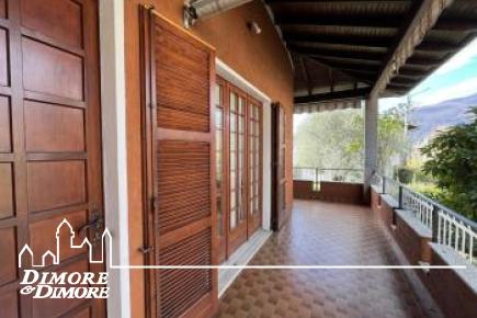 Maccagno Inferiore - Villa singola a 500 metri dal lago