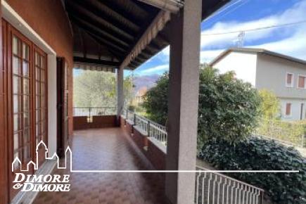 Maccagno Inferiore - Villa singola a 500 metri dal lago