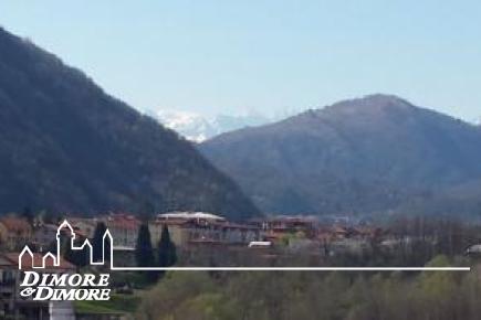 Casa a Verbania vista lago e giardino.