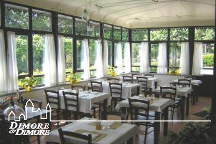 Proprietà a Premeno  con ristorante e appartamenti