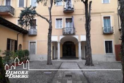 Quadrilocale in condominio d'epoca.
