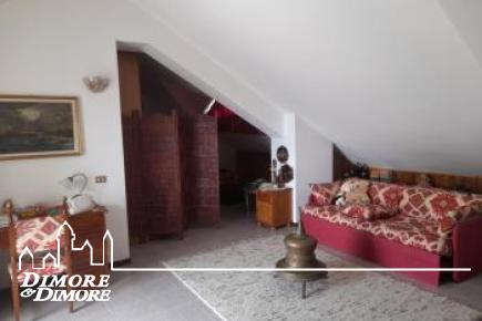 Appartamento a Premeno, vista lago, in residence