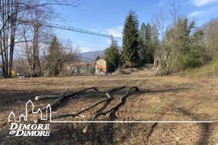 Terreno edificabile a Ghirla