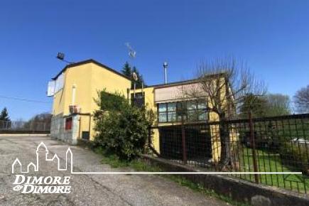Immobile commerciale a Castelletto Ticino