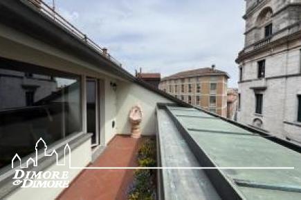 Elegante attico in centro storico a Varese