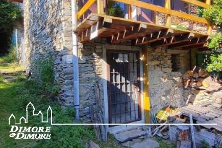 Baita ristrutturata in mezzo alla natura