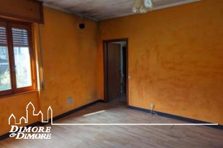 Casa indipendente molto soleggiata con giardino