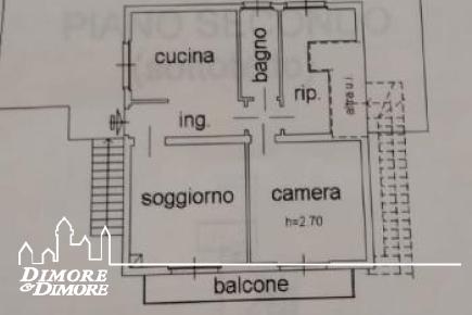 Casa indipendente con due appartamenti e giardino