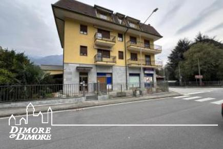 Attico ristrutturato molto luminoso e soleggiato