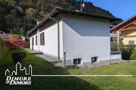 Villa indipendente con giardino e garage