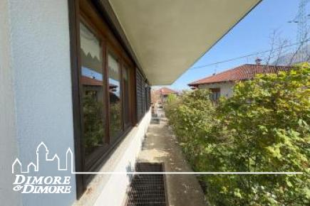 Villa unifamiliare con giardino
