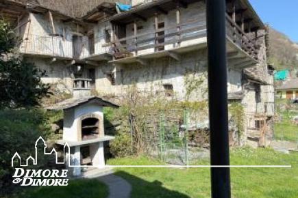 Villa unifamiliare con giardino