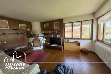Villa unifamiliare con giardino