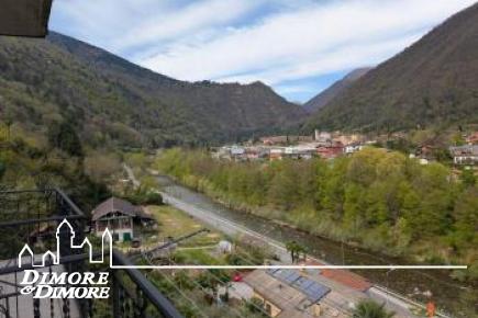 Cannobio grande appartamento vista lago con giardino