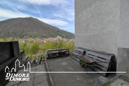 Cannobio grande appartamento vista lago con giardino