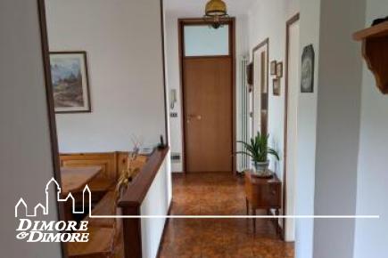 Arizzano appartamento vista lago con giardino e garage