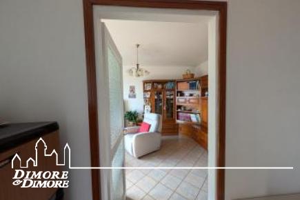 Arizzano appartamento vista lago con giardino e garage